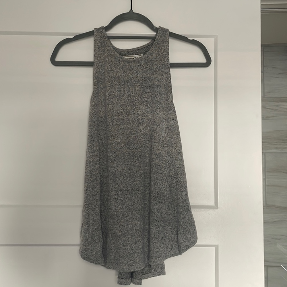 Abercrombie & Fitch gray slouchy tank top